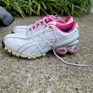 Like New ASICS women’s golf spikes size 7.5